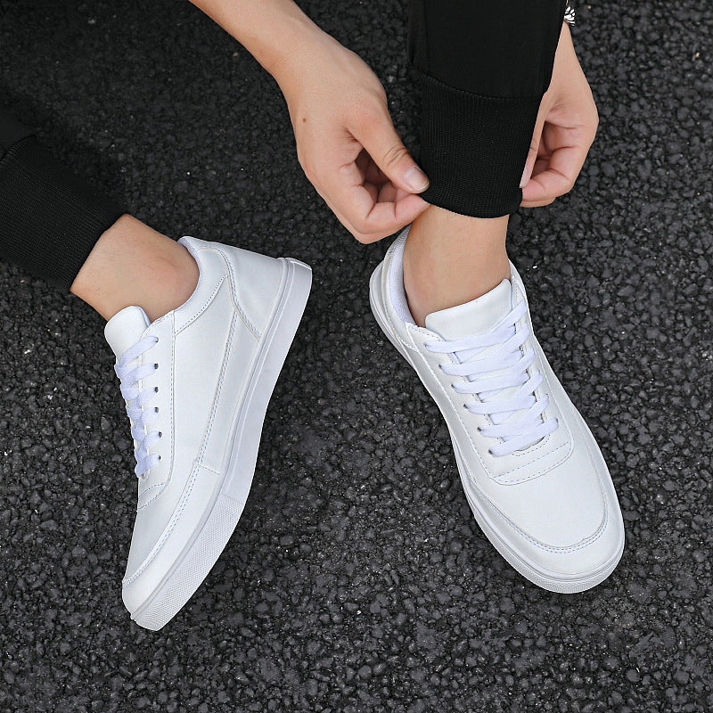 Casual Low-Top Sneakers