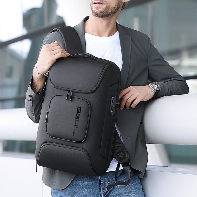 MetroForm Hard Shell Pack